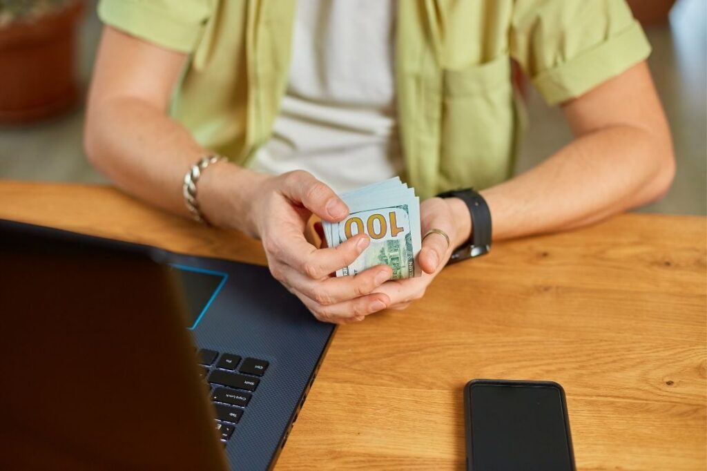 how to make $100 a day online